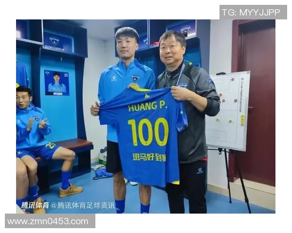 足球黄鹏的传奇之路从青涩少年到职业球员的奋斗历程